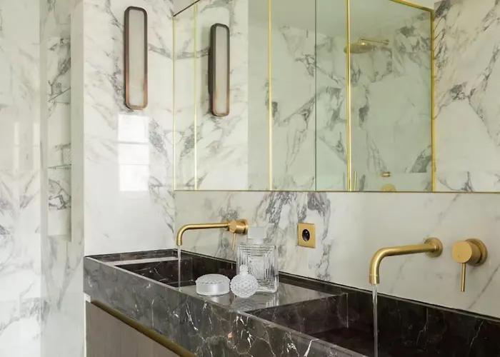 Appartement Place Vendôme 1er Rive Droite *