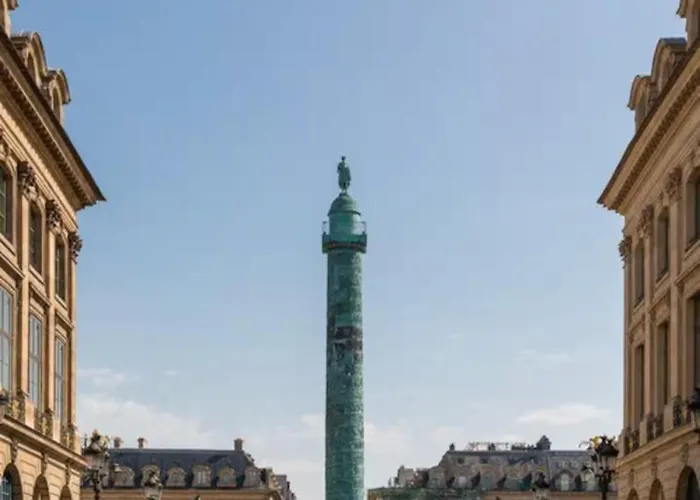 Appartement Place Vendôme 1er Rive Droite *